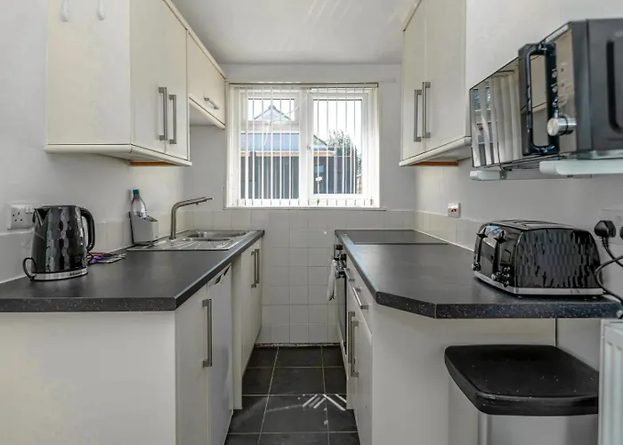 Family Friendly Filton With Parking And Wifi Бристоль