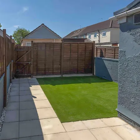 Modern Filton | Parking & Superfast Wi-fi